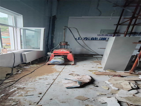 漠河地基基础下沉墙体裂缝加固注浆顶升施工